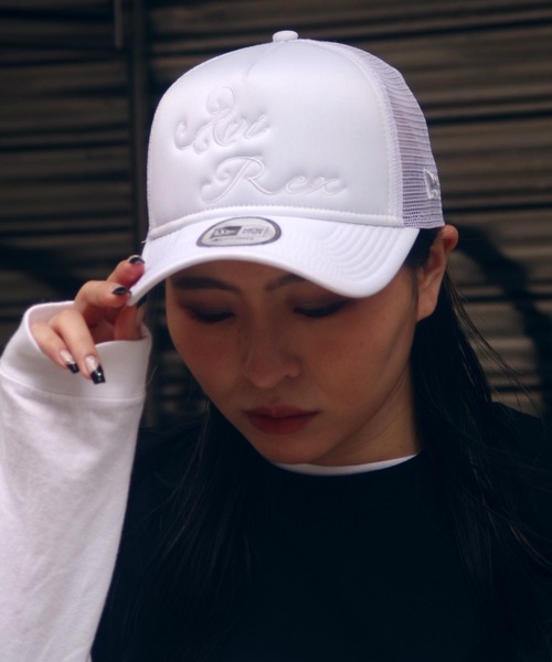 AVIREX（アヴィレックス）の「【NEW ERA/ニューエラ】 カーシブ ロゴ メッシュ キャップ / CURSIVE LOGO MESH CAP / アヴィレックス / AVIREX（キャップ・メンズ・ホワイト/ブラック/グレー/ベージュ/レッド・FREE）」の2枚目の写真