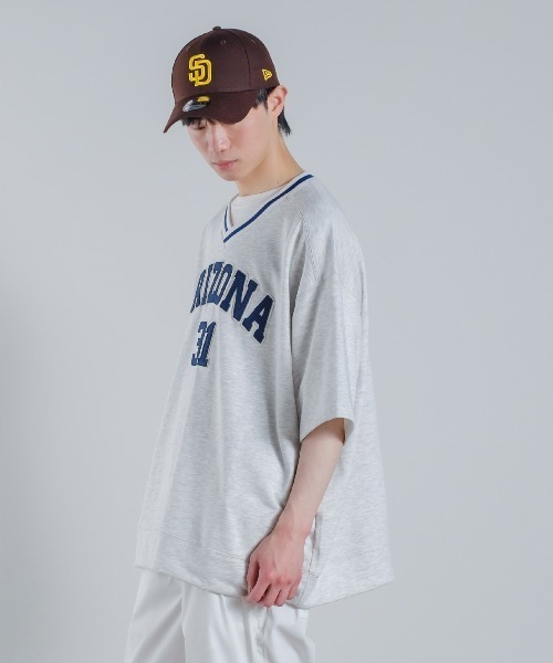 improves(インプローブス)の「スウェット ロゴワッペン オーバーサイズ Vネック Tシャツ(Tシャツ/カットソー・メンズ・アッシュ/グリーン/ダークブルー・MEDIUM/LARGE)」の6枚目の写真