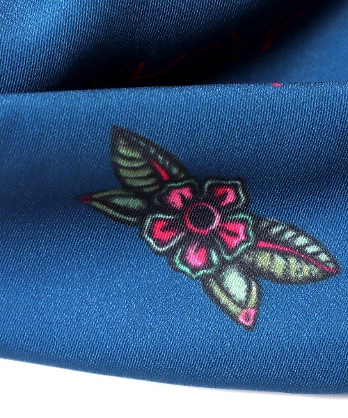 チチカカ（チチカカ）の「メキシコアロハヘアバンド（ヘアバンド・レディース・ネイビー/オフホワイト・FREE）」の4枚目の写真