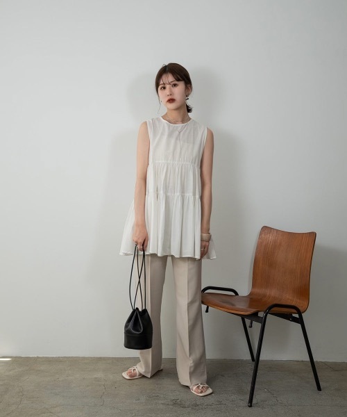 Amiur（エミレ）の「no sleeve tiered blouse（シャツ/ブラウス・レディース・ホワイト/ブラック/ラベンダー・FREE）」の14枚目の写真