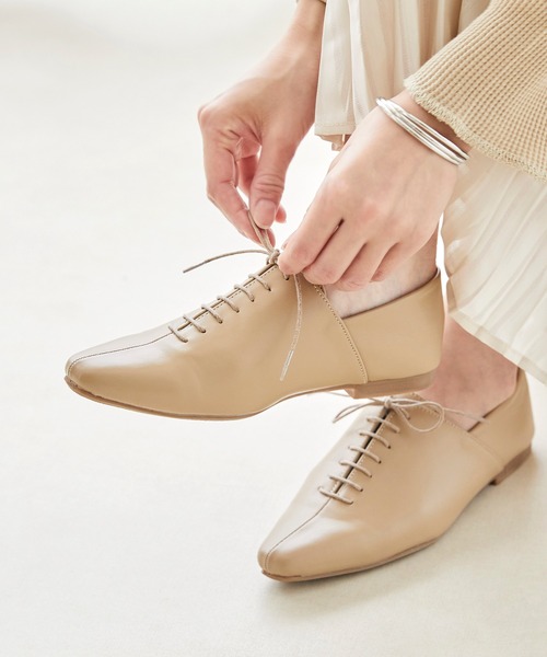 menue（メヌエ）の「ポインテッドトゥソフトレースアップシューズ（ドレスシューズ・レディース・ブラック/ベージュ/ライトブルー/アイボリー・L/S/3L/XS/LL/M）」の4枚目の写真