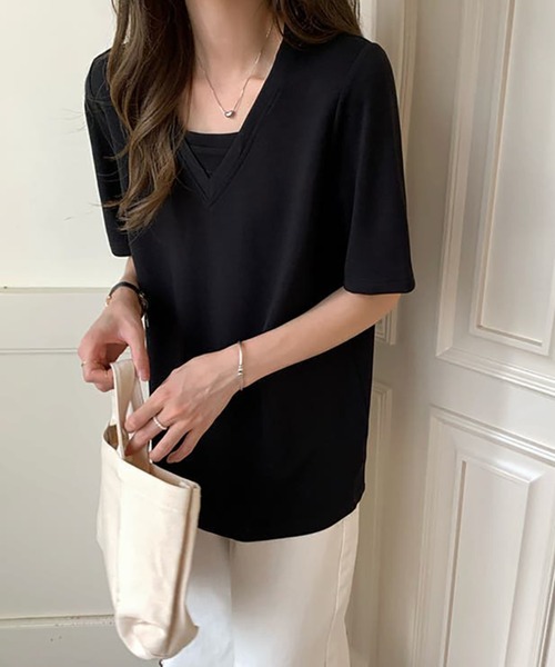 Ulysses（ユリシス）の「Vネック重ね着デザインTシャツ（Tシャツ/カットソー・レディース・ホワイト/ブラック/グリーン/ブルーグレー・F）」の3枚目の写真