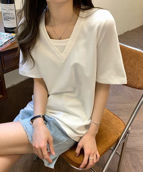 Ulysses（ユリシス）の「Vネック重ね着デザインTシャツ（Tシャツ/カットソー・レディース・ホワイト/ブラック/グリーン/ブルーグレー・F）」の5枚目の写真