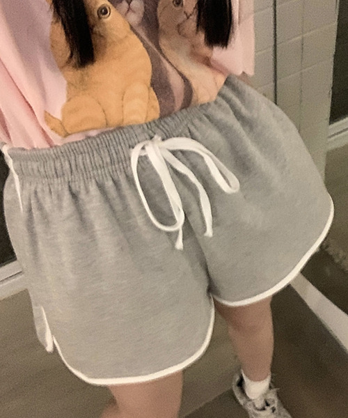 DAY CLOSET（デイ クローゼット）の「レディース ライン柄スポーティースウェットショートパンツ（スウェットパンツ・レディース・ホワイト/ブラック/ネイビー/グレー/ピンク/グリーン・ONE SIZE）」の13枚目の写真