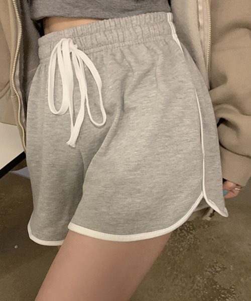 DAY CLOSET（デイ クローゼット）の「レディース ライン柄スポーティースウェットショートパンツ（スウェットパンツ・レディース・ホワイト/ブラック/ネイビー/グレー/ピンク/グリーン・ONE SIZE）」の14枚目の写真