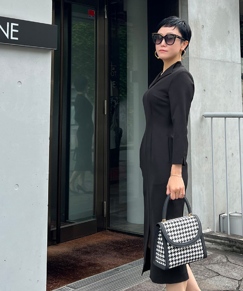 JENNE（ジェンヌ）の「ウイングカラー7分袖タイトワンピース