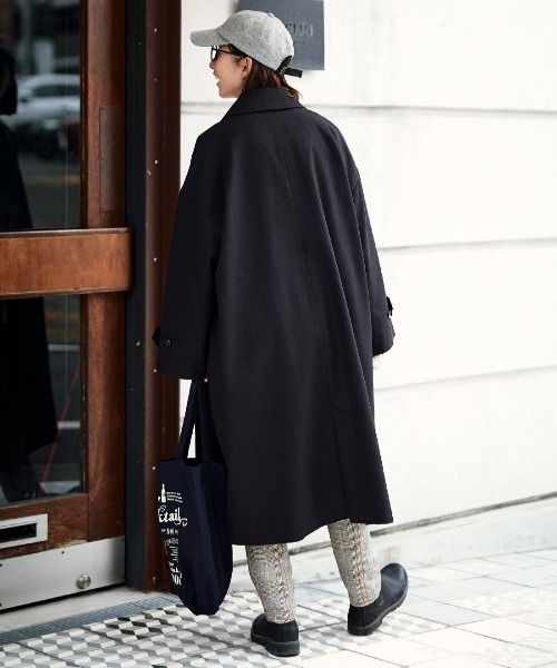 Sunny clouds（サニークラウズ）の「ＳＵＮＮＹ　ＣＬＯＵＤＳ　ｆｅａｔ．　Ｓｈｕｔｔｌｅ　Ｎｏｔｅｓ　　品のあるステンカラーコート〈レディース〉（ステンカラーコート・レディース・ブラック・NM/MEDIUM/XX-LARGE/LARGE/X-LARGE）」の16枚目の写真