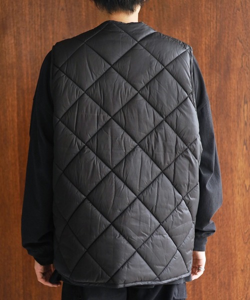 RAGEBLUE（レイジブルー）の「キルティングワッペンベスト（ダウンベスト・メンズ・ブラック/グリーン・LARGE/MEDIUM）」の12枚目の写真