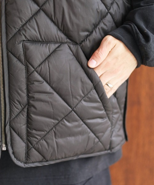 RAGEBLUE（レイジブルー）の「キルティングワッペンベスト（ダウンベスト・メンズ・ブラック/グリーン・LARGE/MEDIUM）」の17枚目の写真