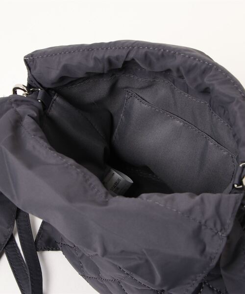 mysty woman(ミスティウーマン)の「キルティングショルダーBAG 174224(ショルダーバッグ・レディース・アイボリー/チャコールグレー/スカイブルー・FREE)」の5枚目の写真
