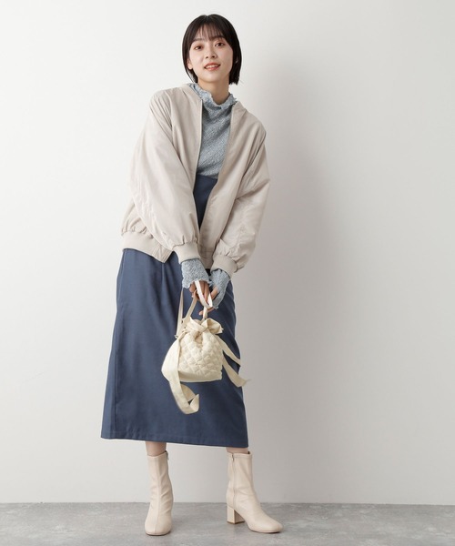 mysty woman(ミスティウーマン)の「キルティングショルダーBAG 174224(ショルダーバッグ・レディース・アイボリー/チャコールグレー/スカイブルー・FREE)」の14枚目の写真