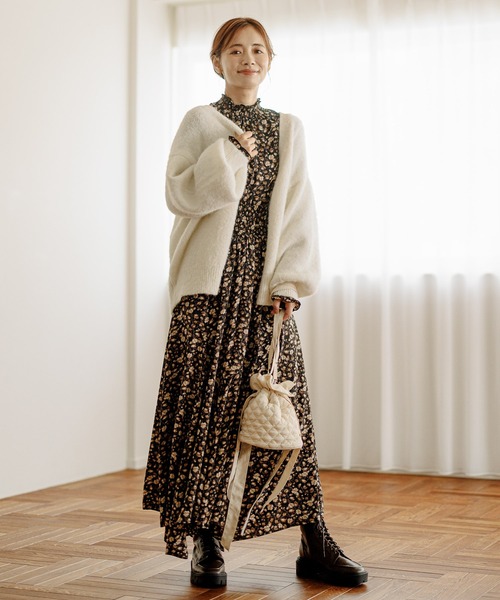 mysty woman(ミスティウーマン)の「キルティングショルダーBAG 174224(ショルダーバッグ・レディース・アイボリー/チャコールグレー/スカイブルー・FREE)」の18枚目の写真