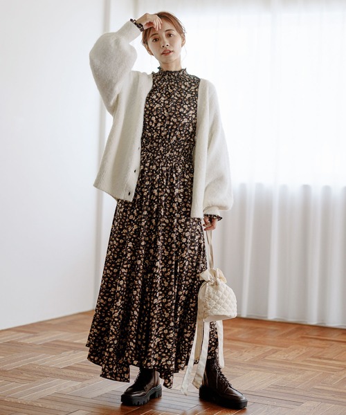 mysty woman(ミスティウーマン)の「キルティングショルダーBAG 174224(ショルダーバッグ・レディース・アイボリー/チャコールグレー/スカイブルー・FREE)」の16枚目の写真