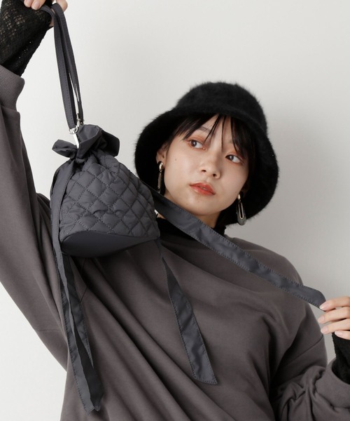 mysty woman(ミスティウーマン)の「キルティングショルダーBAG 174224(ショルダーバッグ・レディース・アイボリー/チャコールグレー/スカイブルー・FREE)」の20枚目の写真