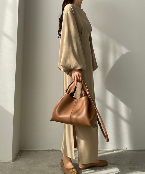 Louere（ルエレ）の「パフスリーブIラインワンピース（ワンピース・レディース・ベージュ/ブラック/アイボリー/チャコール/モカ/ブラウン・SMALL/MEDIUM/LARGE/X-LARGE）」の20枚目の写真