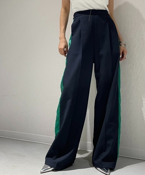 AIC. エーアイシー シースルー切替トップス/センタースリットスラックス AIC.（エーアイシー）の「再入荷 サイドラインスラックスパンツ