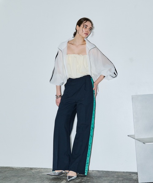 AIC. エーアイシー シースルー切替トップス/センタースリットスラックス AIC.（エーアイシー）の「ダブルウエストスラックスパンツ