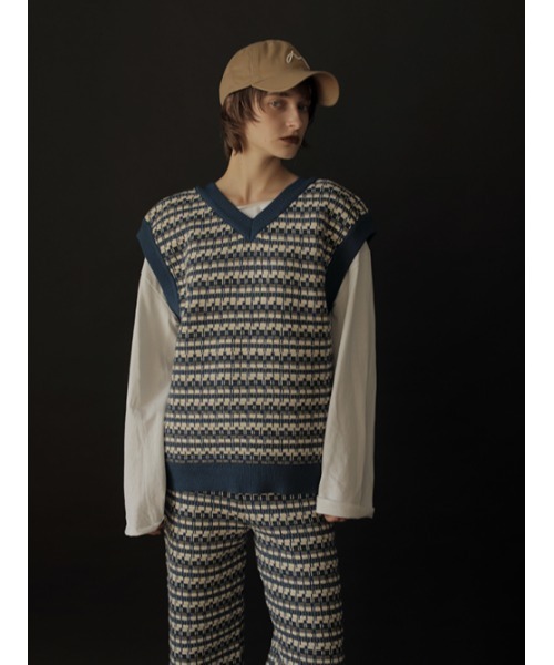 AMAIL(アマイル)の「Femi check vest(ベスト・レディース・ピンク/ネイビー・FREE)」の1枚目の写真