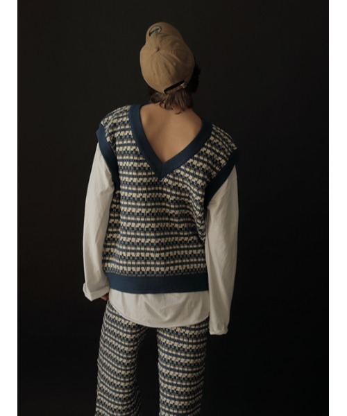 AMAIL(アマイル)の「Femi check vest(ベスト・レディース・ピンク/ネイビー・FREE)」の3枚目の写真