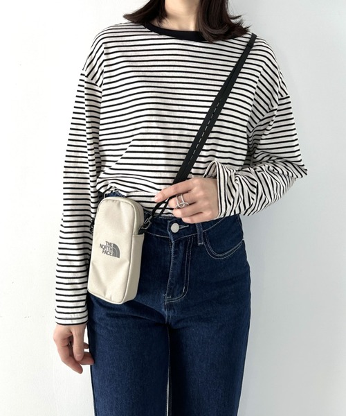 THE NORTH FACE（ザノースフェイス）の「国内未発売 THE NORTH FACE(ザ・ノースフェイス)/ミニバッグ ミニショルダー スマホショルダー 財布 ポーチ サコッシュ/SIMPLE MINI BAG（ショルダーバッグ・レディース・レッド/チャコールグレー/クリーム/ブラック/グリーン/ブラック系その他/ライトベージュ/カーキ/ピンク・FREE）」の18枚目の写真