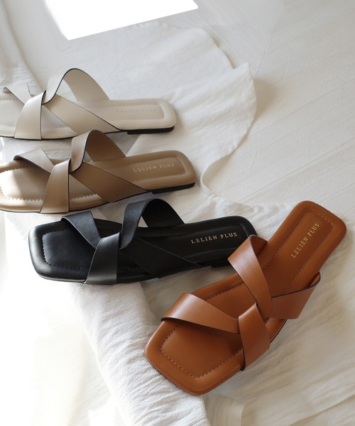 AmiAmi（アミアミ）の「スクエアトゥツイストサンダル/フラットヒール（サンダル・レディース・グレイッシュベージュ/ブラック/アイボリー/キャメル/ゴールド/ブラウン/レッド/ガンメタ・LL/S/M/L）」の15枚目の写真