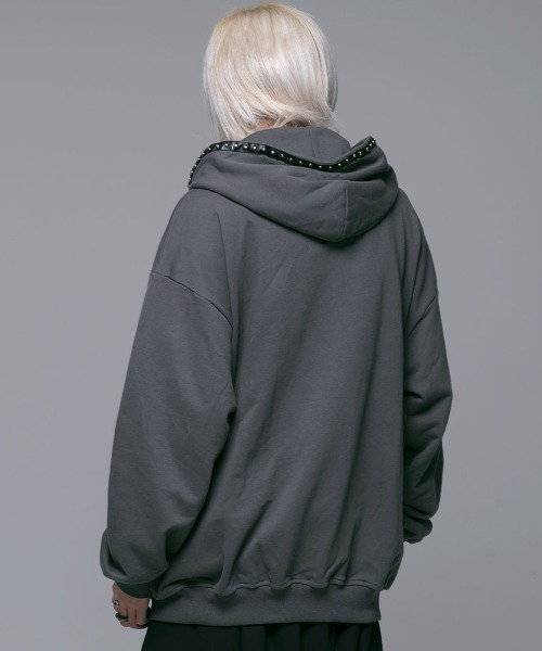 CIVARIZE（シヴァーライズ）の「『CIVARIZE/シヴァーライズ』スタッズテープスカルジップパーカー（パーカー・メンズ・ブラック/グレー・FREE）」の10枚目の写真