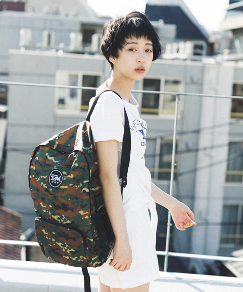 X-girl（エックスガール）の「X-girl 2015 SUMMER SPECIAL BOOK（雑誌・レディース・その他・ONE SIZE）」の2枚目の写真