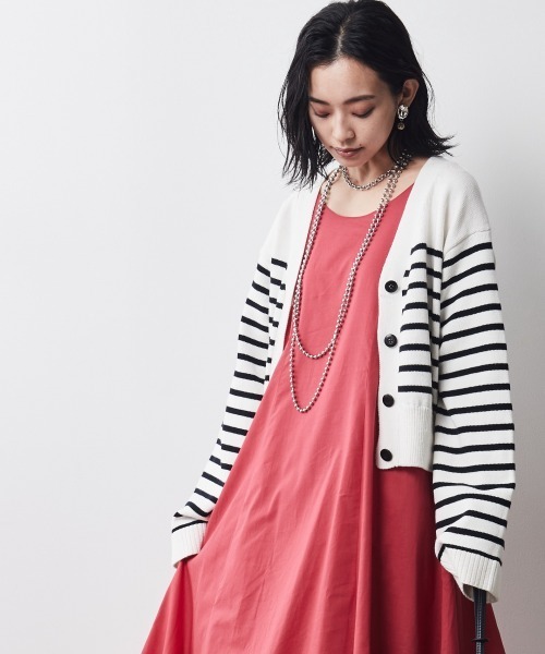 CHIC STYLE(シックスタイル)の「<大きいサイズ>綿100%Vネックワイドスリーブカーディガン シックスタイル(カーディガン/ボレロ・レディース・ブラック系/ホワイト系・LL/L/3L/5L/4L)」の9枚目の写真