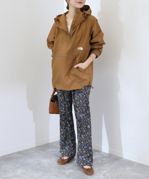 SLOBE IENA(スローブイエナ)の「【THE NORTH FACE/ノースフェイス】COMPACT ANORAKブルゾン(ブルゾン・レディース・ブラック/ベージュ系その他/キャメル・FREE)」の13枚目の写真