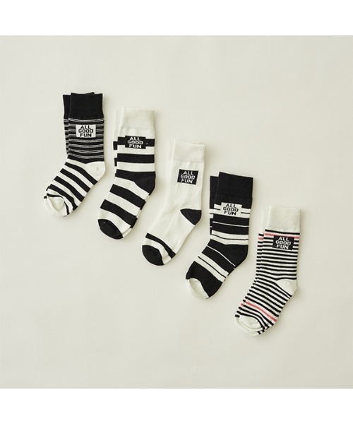 b・ROOM(ビールーム)の「アソートモノトーンカラーソックス5Pセット(ソックス/靴下・キッズ・ブラック・SMALL/MEDIUM/LARGE)」の1枚目の写真