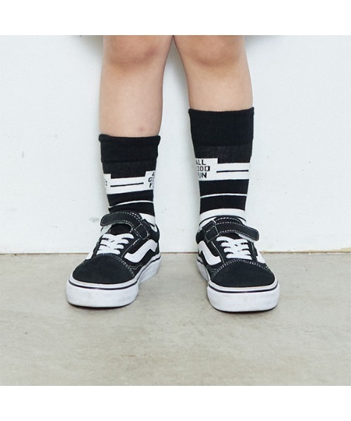 b・ROOM(ビールーム)の「アソートモノトーンカラーソックス5Pセット(ソックス/靴下・キッズ・ブラック・SMALL/MEDIUM/LARGE)」の2枚目の写真