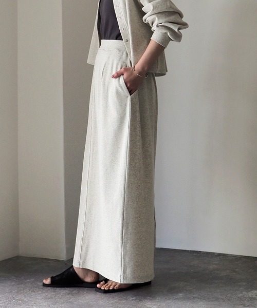 Riberry（リベリー）の「テレコリブ ナロースカート（スカート・レディース・アイボリー/ブラック/オートミール・FREE）」の14枚目の写真