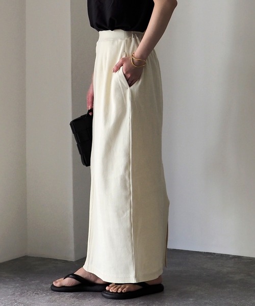 Riberry（リベリー）の「テレコリブ ナロースカート（スカート・レディース・アイボリー/ブラック/オートミール・FREE）」の6枚目の写真