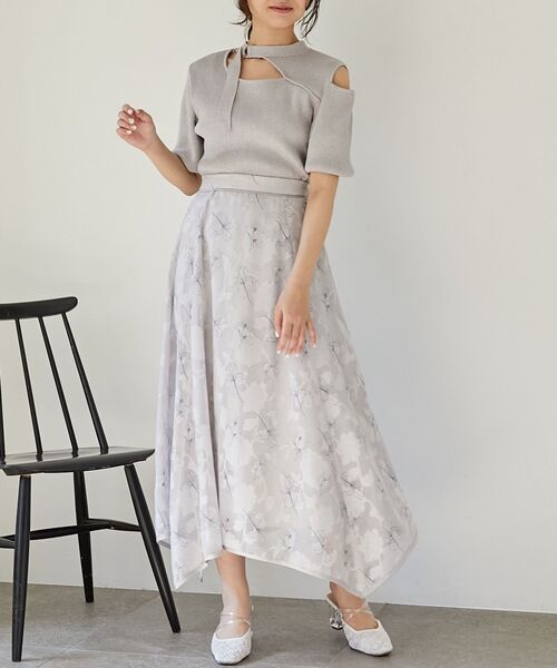 MAJESTIC LEGON（マジェスティックレゴン）の「フラワープリントジャカードスカート（スカート・レディース・アイボリー/グレー・MEDIUM）」の3枚目の写真