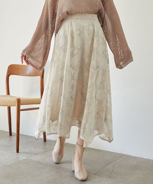 MAJESTIC LEGON（マジェスティックレゴン）の「フラワープリントジャカードスカート（スカート・レディース・アイボリー/グレー・MEDIUM）」の14枚目の写真