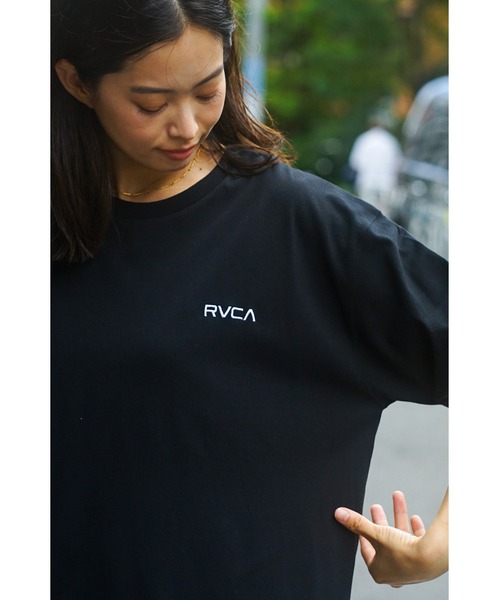 RVCA(ルーカ)の「RVCA メンズ BANDANA ARCH RVCA TEE Tシャツ【2023年夏モデル】/ルーカ半袖Tシャツ(Tシャツ/カットソー・メンズ・ネイビー/ホワイト/ブラック/ブラック系その他・SMALL/MEDIUM/LARGE/X-LARGE)」の21枚目の写真