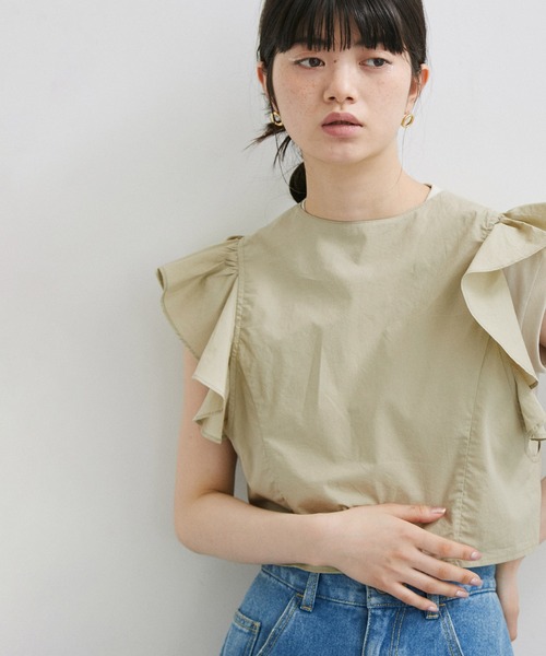 ADAM ET ROPE'（アダムエロペ）の「〈SETアイテム〉フリルセットTシャツ（Tシャツ/カットソー・レディース・ホワイト/ブラック/ベージュ・FREE）」の5枚目の写真