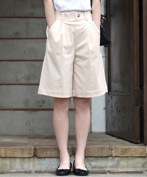 zootie(ズーティー)の「【穿いてひんやり!接触冷感パンツ】 COOL TOUCH 接触冷感ショートパンツ(その他パンツ・レディース・アイボリー/ダークベージュ/ライトベージュ/ブラック/カーキ/ベージュ系その他/ブラウン/ベージュ・L/S/M)」の2枚目の写真