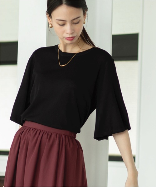 OPAQUE.CLIP（オペークドットクリップ）の「◆ドライタッチ UVフレアスリーブニット【洗濯機洗い可/UV/接触冷感/抗ピリング】（ニット/セーター・レディース・ブラウン系3/ブラック/ライトブルー/ピンク/ベージュ系2/ピンク系・36/38/40/42）」の2枚目の写真