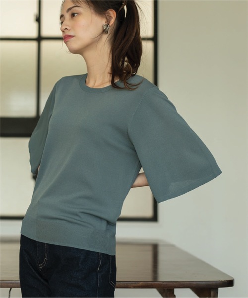 OPAQUE.CLIP（オペークドットクリップ）の「◆ドライタッチ UVフレアスリーブニット【洗濯機洗い可/UV/接触冷感/抗ピリング】（ニット/セーター・レディース・ブラウン系3/ブラック/ライトブルー/ピンク/ベージュ系2/ピンク系・36/38/40/42）」の9枚目の写真