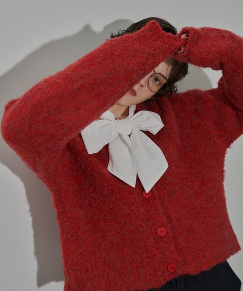 MERLOT（メルロー）の「ブークレカラーカーディガン（ニット/セーター・レディース・グリーン/ブルー/レッド・FREE）」の3枚目の写真