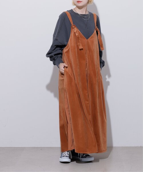 DOUBLE NAME（ダブルネーム）の「ベロア異素材2WAYキャミワンピース（ワンピース・レディース・オレンジ/ネイビー/グレイッシュベージュ・FREE）」の11枚目の写真