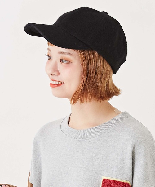 CUBE SUGAR(キューブシュガー)の「無地シャギーキャップ(キャップ・レディース・ブラック/グレイッシュベージュ・M)」の1枚目の写真