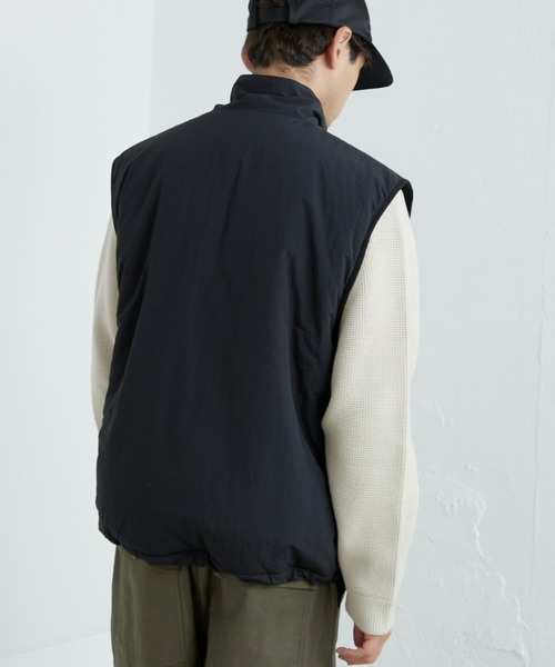 CIAOPANIC TYPY（チャオパニックティピー）の「【ユニセックス】スタンドネックドロストパフナイロンベスト（セットアップ対応）（ベスト・メンズ・ブラック/チャコールグレー・LARGE/MEDIUM）」の18枚目の写真