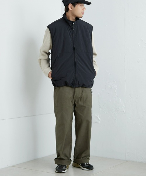 CIAOPANIC TYPY（チャオパニックティピー）の「【ユニセックス】スタンドネックドロストパフナイロンベスト（セットアップ対応）（ベスト・メンズ・ブラック/チャコールグレー・LARGE/MEDIUM）」の20枚目の写真