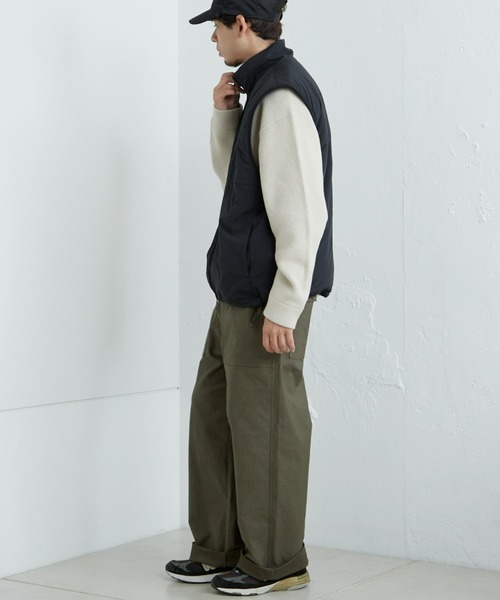 CIAOPANIC TYPY（チャオパニックティピー）の「【ユニセックス】スタンドネックドロストパフナイロンベスト（セットアップ対応）（ベスト・メンズ・ブラック/チャコールグレー・LARGE/MEDIUM）」の21枚目の写真