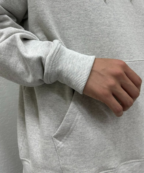 CIAOPANIC TYPY（チャオパニックティピー）の「ワンポイント刺繍裏毛パーカー（パーカー・メンズ・ライトグレー/チャコールグレー・MEDIUM/LARGE）」の11枚目の写真