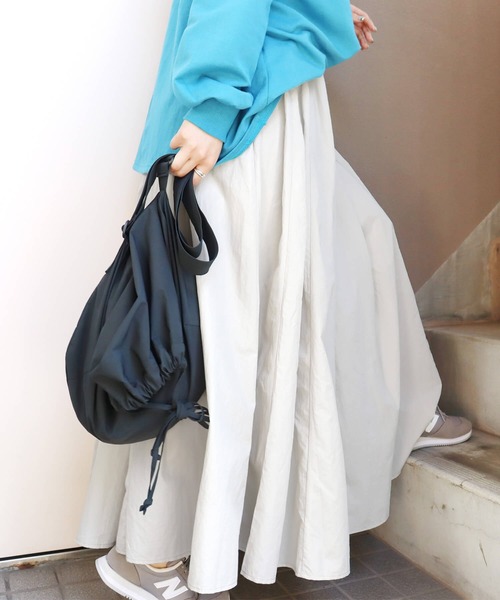 reca(レカ)の「フレアマキシスカート(スカート・レディース・ライトグレー/ブラック・M)」の2枚目の写真