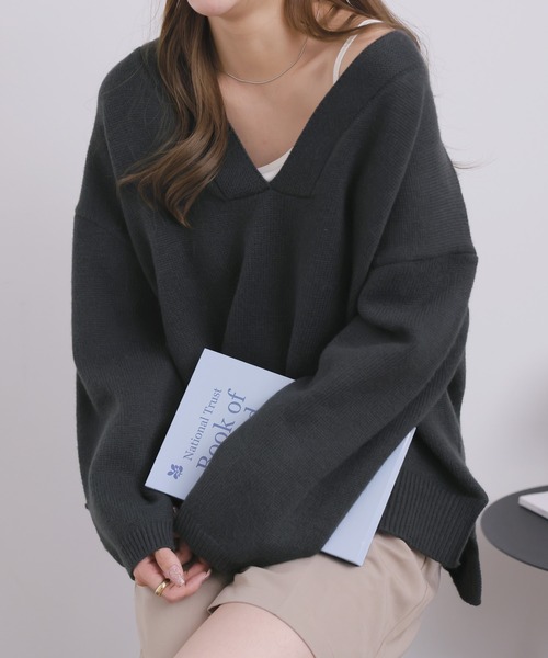 Doula Doula(ドゥーラドゥーラ)の「深Vネック長袖ニット(ニット/セーター・レディース・ベージュ/グレイッシュベージュ/チャコールグレー・FREE)」の2枚目の写真