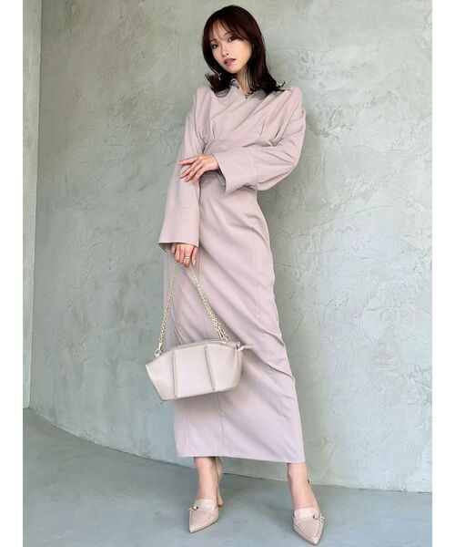 RESEXXY(リゼクシー)の「ゴールドポイントパンプス(パンプス・レディース・ブラック/ベージュ・SMALL/MEDIUM/LARGE)」の4枚目の写真